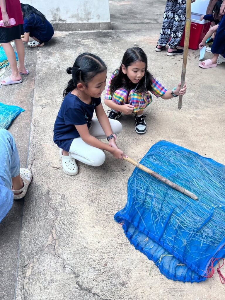 วันที่ 8 พฤษภาคม 2569 ศูนย์วิทยาศาสตร์ข้าว ให้การต้อนรับคณะเยาวชนจากกิจกรรม “KU KPS Summer Camp Tour & Sport Camp ปิดเทอมนี้ มาสนุกกับค่ายด…