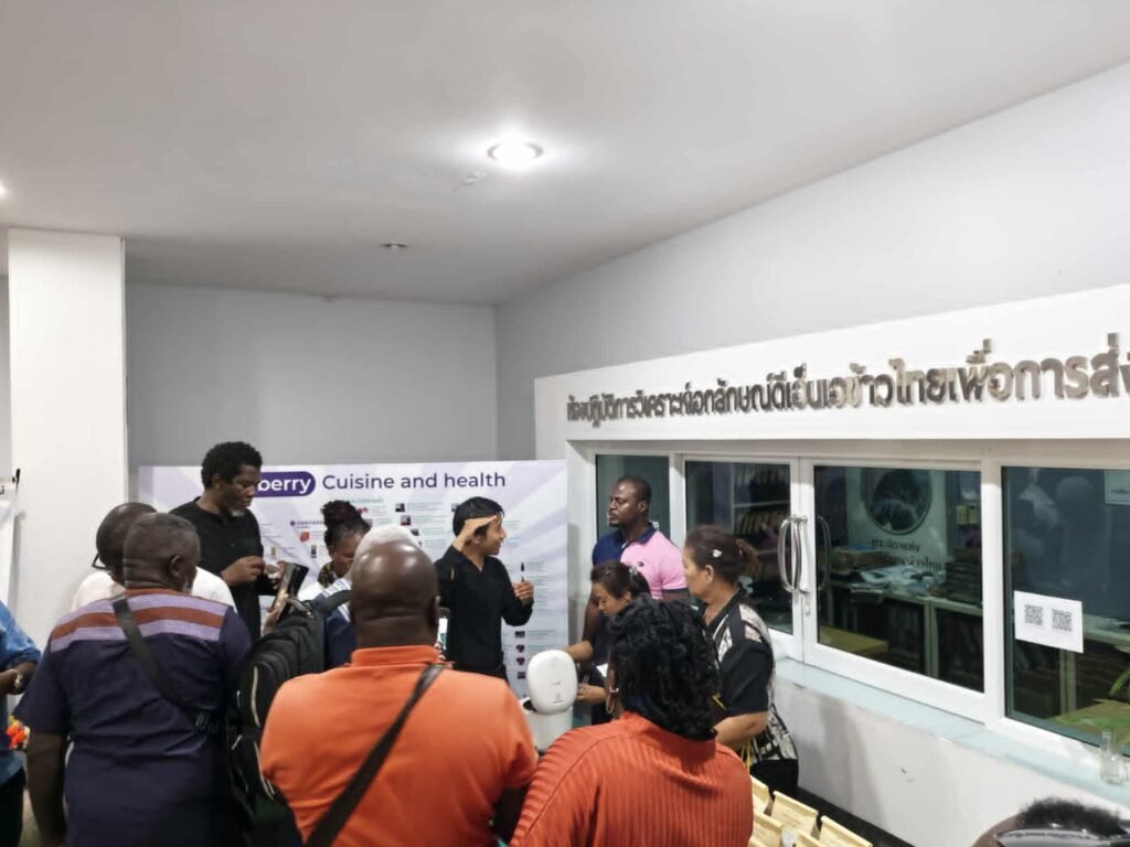 ศูนย์วิทยาศาสตร์ข้าว มหาวิทยาลัยเกษตรศาสตร์ ต้อนรับคณะนักธุรกิจระดับสูงจากภูมิภาคแอฟริกาตะวันตก (เซเนกัล และ โกตดิวัวร์) เมื่อวันที่: 28 พฤ…