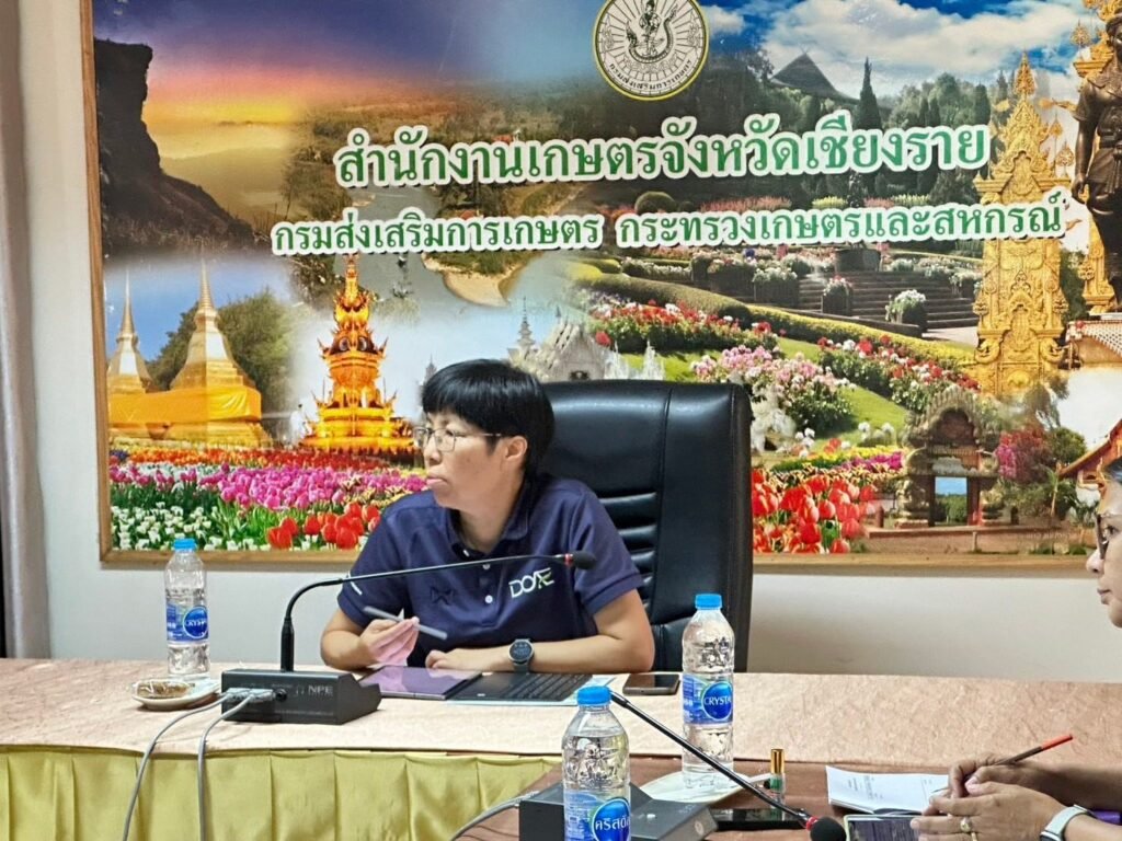 วันที่ 24 มิถุนายน 2569 รองศาสตราจารย์ ดร.ศิวเรศ อารีกิจ ผู้อำนวยการศูนย์วิทยาศาสตร์ข้าว และนายสุมน ห้อยมาลา นักวิชาการเกษตรประจำศูนย์วิทยา…
