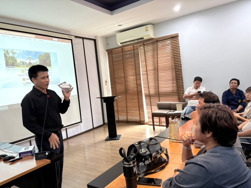 วันที่ 7 กรกฎาคม 2569 ดร.ศิริพัฒน์ เรืองพยัคฆ์ นักวิจัย ดร.กิตติ วัลยาภรณ์ นักวิจัย และนายสุมน ห้อยมาลา นักวิชาการเกษตรประจำศูนย์วิทยาศาสตร…