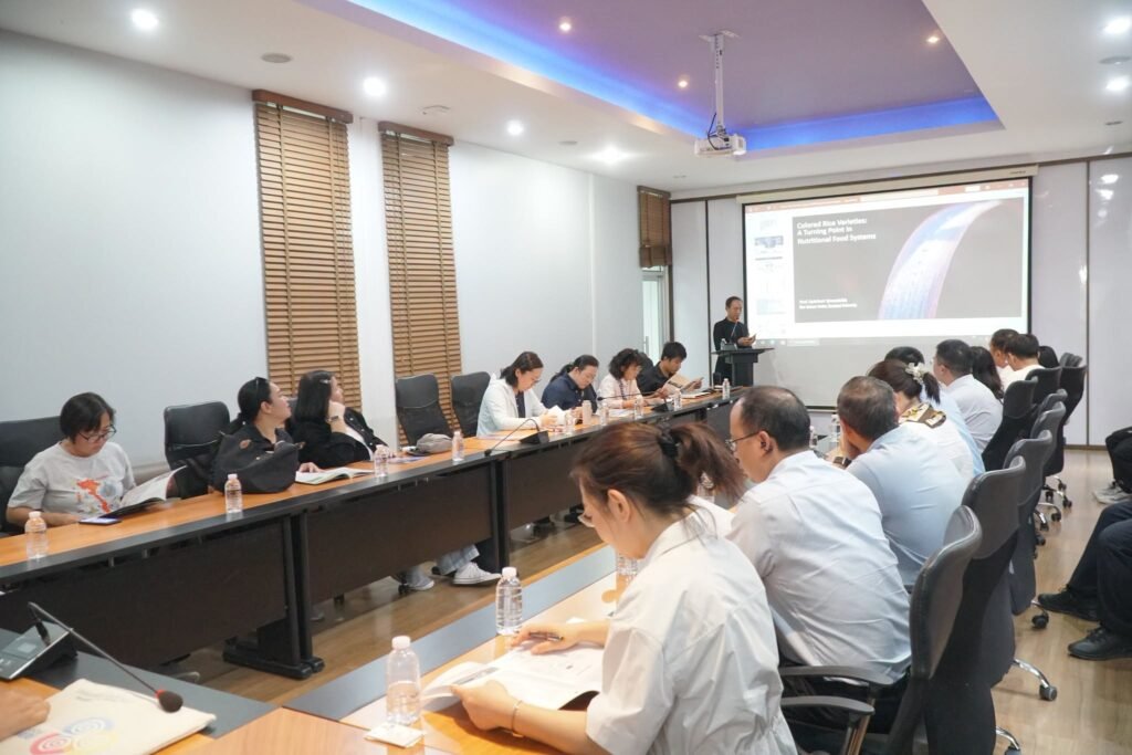 ศูนย์วิทยาศาสตร์ข้าว มก. ให้การต้อนรับอธิการบดีและคณะผู้แทนจาก Southwest Forestry University สาธารณรัฐประชาชนจีน ในโอกาสเยือนศึกษาดูงานกระช…