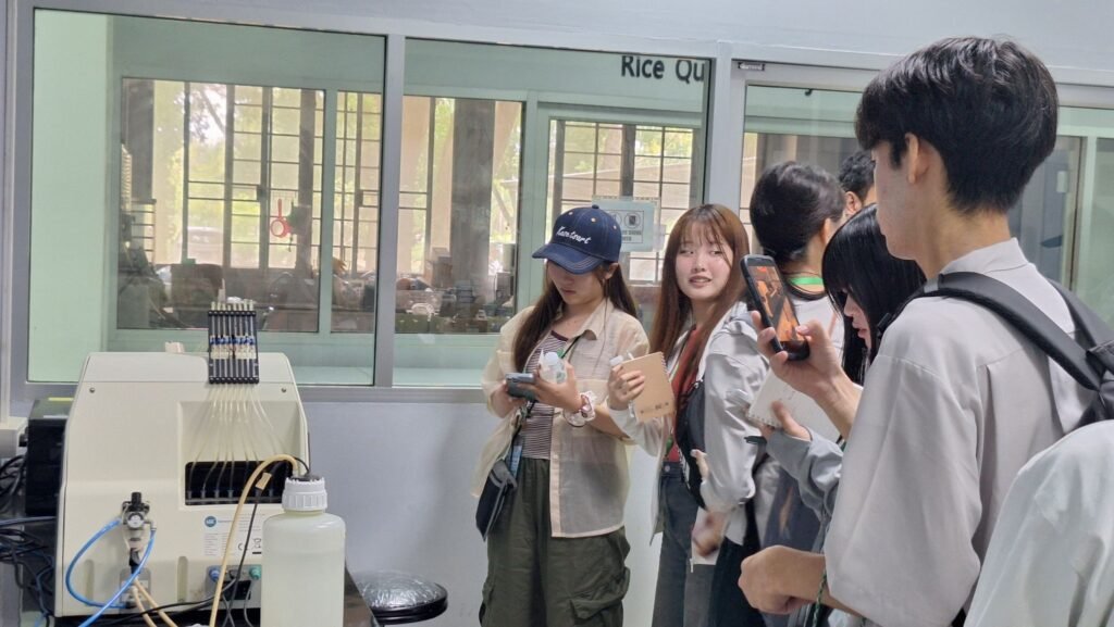 ศูนย์วิทยาศาสตร์ข้าว มก. ต้อนรับคณะนักศึกษาและบุคลากรจาก Okayama University ประเทศญี่ปุ่น เยี่ยมชมงานวิจัยด้านข้าวและนวัตกรรมของ สวทช.