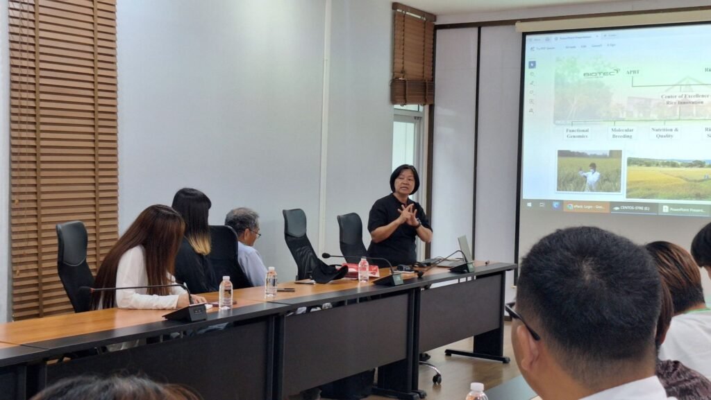 ศูนย์วิทยาศาสตร์ข้าว มก. ต้อนรับคณะนักศึกษาและบุคลากรจาก Okayama University ประเทศญี่ปุ่น เยี่ยมชมงานวิจัยด้านข้าวและนวัตกรรมของ สวทช.